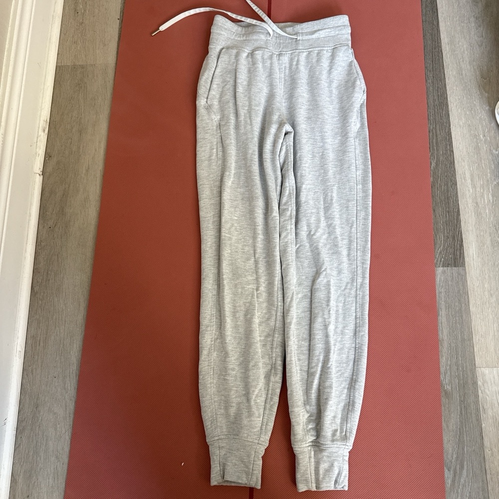 Lululemon Athletica Light Gray Sweatpants